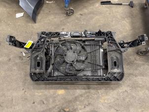 Gebruikte Voorfront Hyundai iX35 (LM) 2.0 16V Prijs € 175,00 Margeregeling aangeboden door Autosloopbedrijf Jan Pronk B.V.