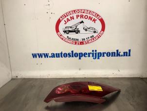 Gebruikte Achterlicht links Ford StreetKa 1.6i Prijs € 40,00 Margeregeling aangeboden door Autosloopbedrijf Jan Pronk B.V.