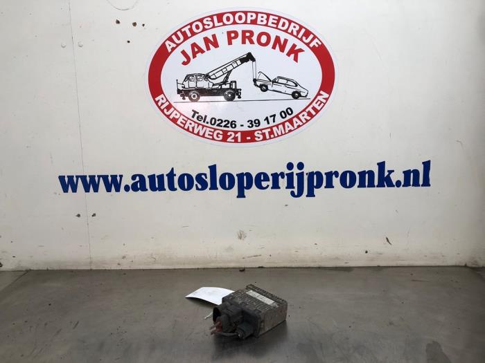 Gebruikte Computer Koeling Volkswagen Transporter T5 2.5 TDi PF Prijs € 25,00 Margeregeling aangeboden door Autosloopbedrijf Jan Pronk B.V.