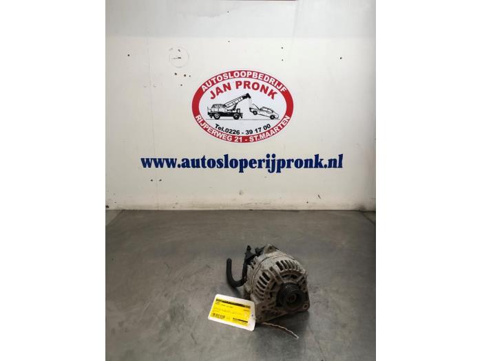 Gebruikte Dynamo Renault Twingo II (CN) 1.2 16V Prijs € 40,00 Margeregeling aangeboden door Autosloopbedrijf Jan Pronk B.V.
