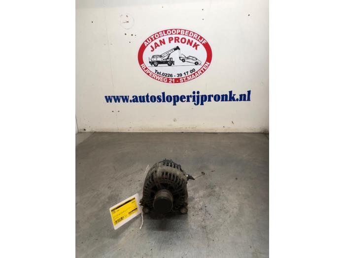Gebruikte Dynamo Volkswagen Golf V (1K1) 2.0 TDI 16V Prijs € 40,00 Margeregeling aangeboden door Autosloopbedrijf Jan Pronk B.V.