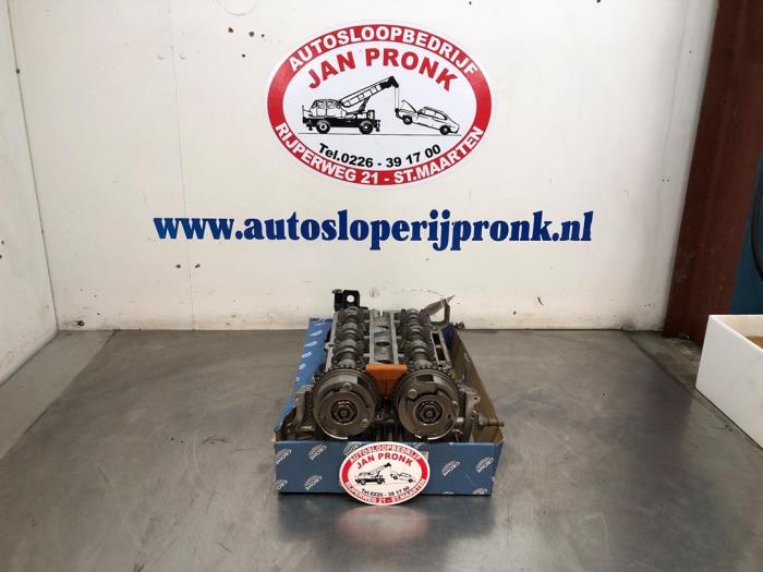 Gebruikte Cilinderkop Opel Corsa E 1.4 16V Prijs € 400,00 Margeregeling aangeboden door Autosloopbedrijf Jan Pronk B.V.