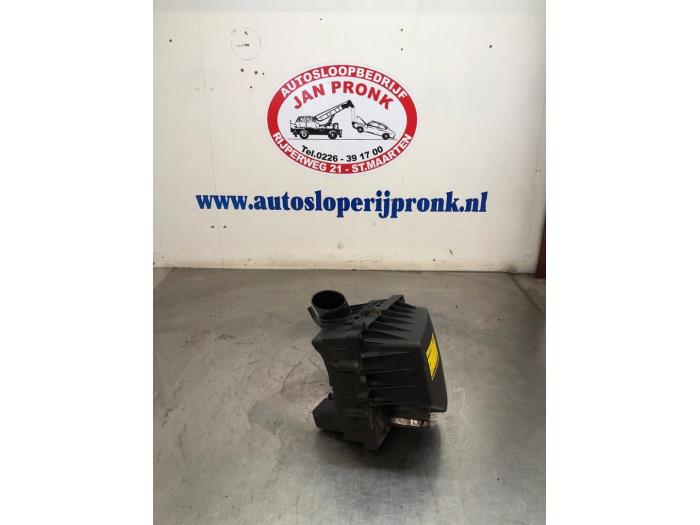 Gebruikte Luchtfilterhuis Opel Corsa E 1.4 16V Prijs € 40,00 Margeregeling aangeboden door Autosloopbedrijf Jan Pronk B.V.