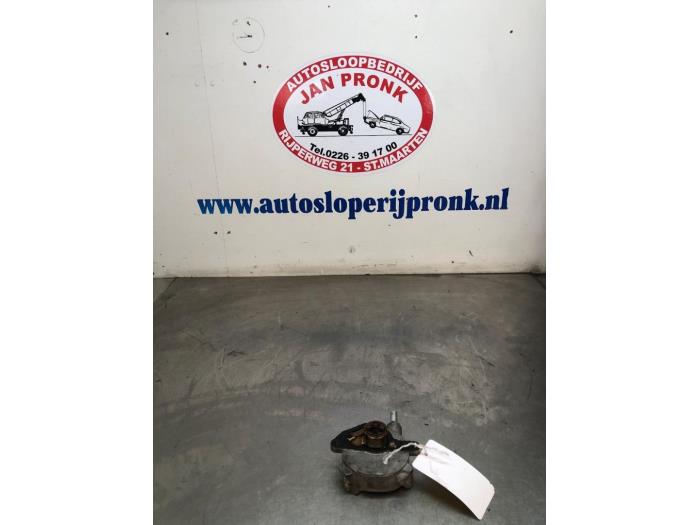 Gebruikte Vacuumpomp (Benzine) Mercedes C (W204) 1.8 C-180 CGI 16V Prijs € 60,00 Margeregeling aangeboden door Autosloopbedrijf Jan Pronk B.V.