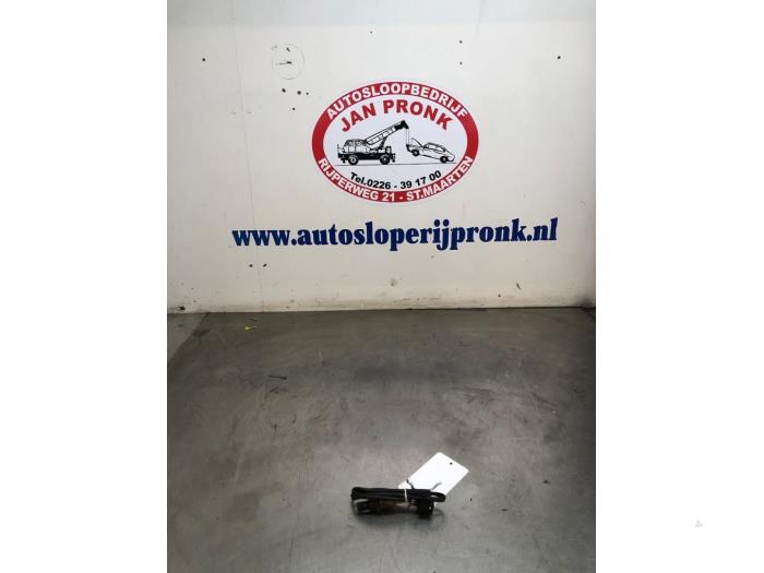 Gebruikte Lambda Sonde Mercedes C (W204) 1.8 C-180 CGI 16V Prijs € 20,00 Margeregeling aangeboden door Autosloopbedrijf Jan Pronk B.V.