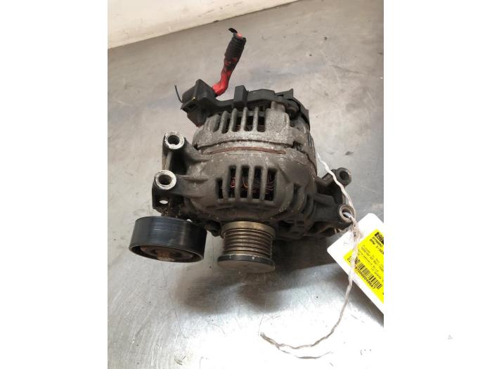Alternator van een BMW 1 serie (E87/87N) 116i 1.6 16V 2006