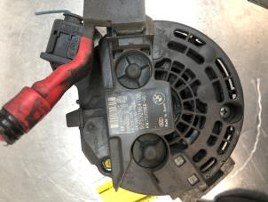 Alternator van een BMW 1 serie (E87/87N) 116i 1.6 16V 2006