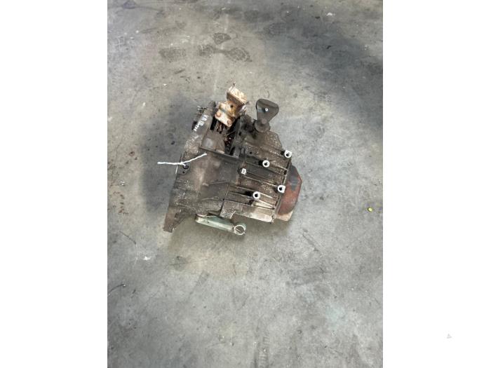 Gebruikte Versnellingsbak Citroen Jumper (23) 1.9 TD Prijs € 350,00 Margeregeling aangeboden door Autosloopbedrijf Jan Pronk B.V.