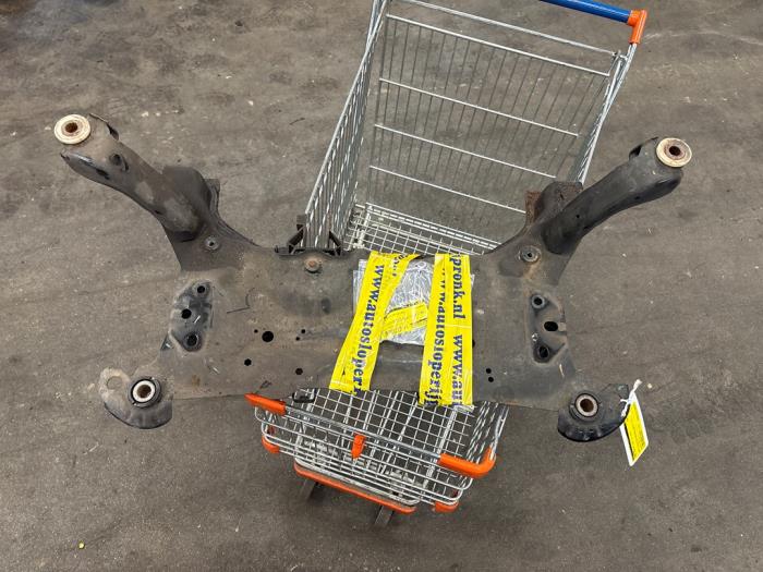 Gebruikte Subframe Ford Transit Connect (PJ2) 1.0 EcoBoost 12V 100 Prijs € 100,00 Margeregeling aangeboden door Autosloopbedrijf Jan Pronk B.V.