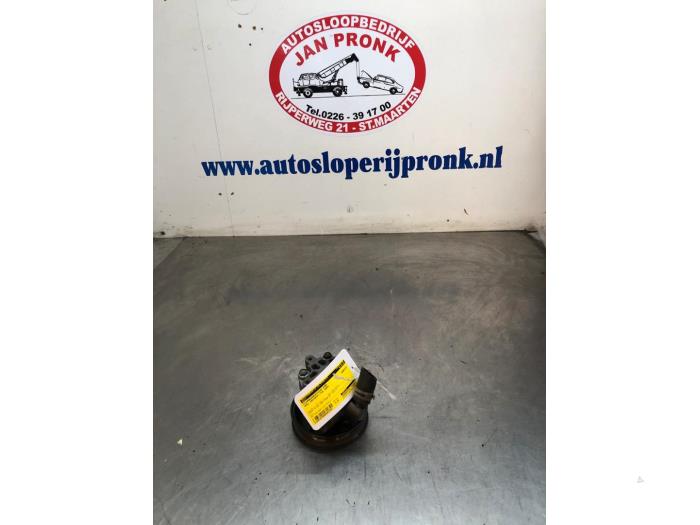Gebruikte Pomp Servo Opel Insignia 2.0 Turbo 16V Ecotec Prijs € 75,00 Margeregeling aangeboden door Autosloopbedrijf Jan Pronk B.V.