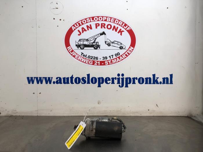 Gebruikte Startmotor Volkswagen Caddy III (2KA,2KH,2CA,2CH) 2.0 SDI Prijs € 35,00 Margeregeling aangeboden door Autosloopbedrijf Jan Pronk B.V.