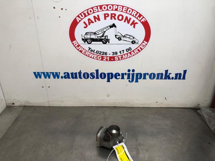 Gebruikte Gasklephuis Skoda Fabia (6Y5) 1.4i 16V Prijs € 30,00 Margeregeling aangeboden door Autosloopbedrijf Jan Pronk B.V.
