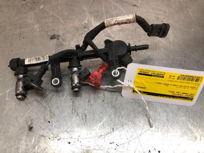 Gebruikte Injector brug Fiat Panda (312) 0.9 TwinAir 65 Prijs € 40,00 Margeregeling aangeboden door Autosloopbedrijf Jan Pronk B.V.