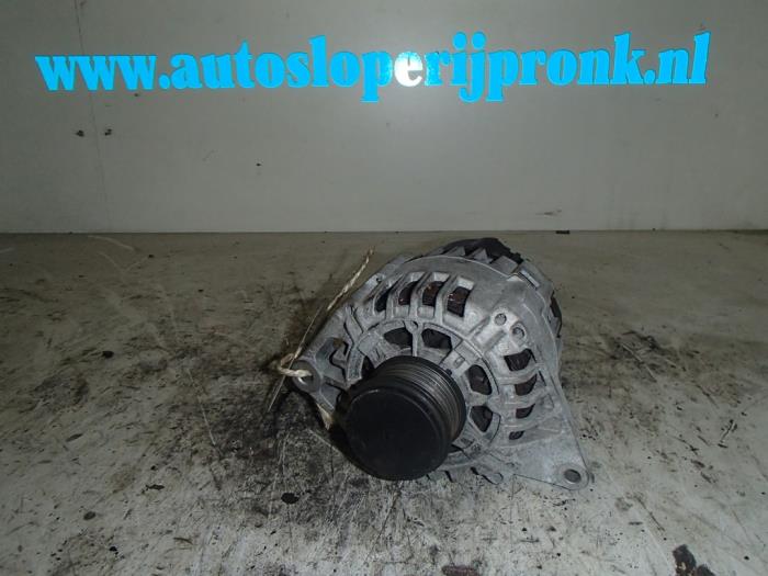 Gebruikte Dynamo Renault Megane Scénic (JA) 1.9D Prijs € 35,00 Margeregeling aangeboden door Autosloopbedrijf Jan Pronk B.V.
