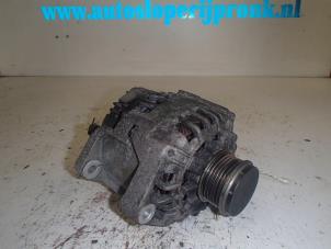 Gebruikte Dynamo Renault Scénic I (JA) 1.9 dCi Prijs € 40,00 Margeregeling aangeboden door Autosloopbedrijf Jan Pronk B.V.