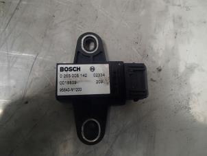 Gebruikte Airbag Sensor Kia Sorento I (JC) 2.4 16V Prijs € 40,00 Margeregeling aangeboden door Autosloopbedrijf Jan Pronk B.V.