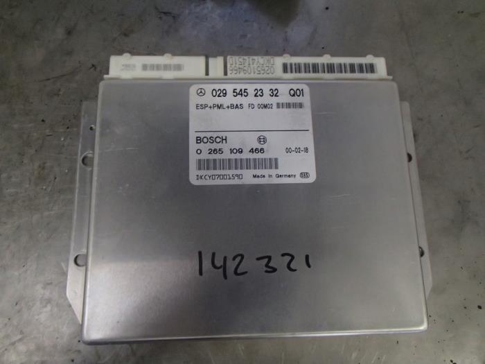 ABS Computer van een Mercedes-Benz E (W210) 3.2 E-320 CDI 24V 2000