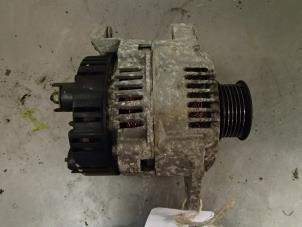 Gebruikte Dynamo Renault Megane Scénic (JA) 2.0 RT Prijs € 35,00 Margeregeling aangeboden door Autosloopbedrijf Jan Pronk B.V.