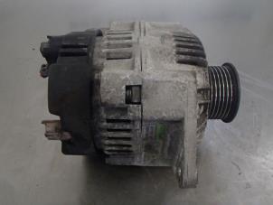 Gebruikte Dynamo Renault Megane (BA) 1.9D RN,RT Prijs € 35,00 Margeregeling aangeboden door Autosloopbedrijf Jan Pronk B.V.