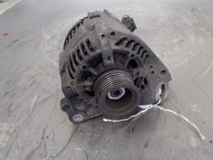 Gebruikte Dynamo Volkswagen Polo III (6N1) 1.4i 60 Prijs € 35,00 Margeregeling aangeboden door Autosloopbedrijf Jan Pronk B.V.