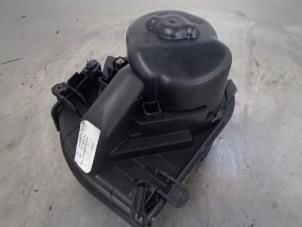 Gebruikte Chaufage Ventilatiemotor Fiat Ulysse (179) 2.0 16V Prijs € 75,00 Margeregeling aangeboden door Autosloopbedrijf Jan Pronk B.V.