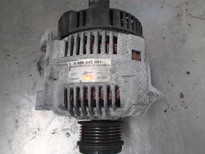 Gebruikte Dynamo Renault Megane Break/Grandtour (KA) 1.9 dTi Prijs € 40,00 Margeregeling aangeboden door Autosloopbedrijf Jan Pronk B.V.