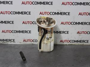 Gebruikte Benzinepomp Renault Scénic I (JA) 1.6 16V Prijs € 25,00 Margeregeling aangeboden door Autocommerce