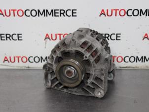 Gebruikte Dynamo Renault Clio II (BB/CB) 1.2 16V Prijs op aanvraag aangeboden door Autocommerce