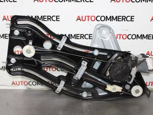 Gebruikte Raammechaniek 2Deurs links-achter Peugeot 207 CC (WB) 1.6 16V Prijs € 75,00 Margeregeling aangeboden door Autocommerce