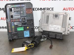 Gebruikte Computer Motormanagement Peugeot 208 I (CA/CC/CK/CL) 1.4 HDi Prijs € 225,00 Margeregeling aangeboden door Autocommerce