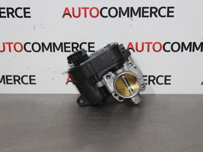Gebruikte Gasklephuis Peugeot 208 I (CA/CC/CK/CL) 1.2 Vti 12V PureTech Prijs op aanvraag aangeboden door Autocommerce
