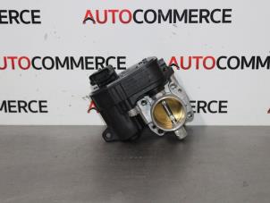 Gebruikte Gasklephuis Peugeot 208 I (CA/CC/CK/CL) 1.2 Vti 12V PureTech Prijs op aanvraag aangeboden door Autocommerce