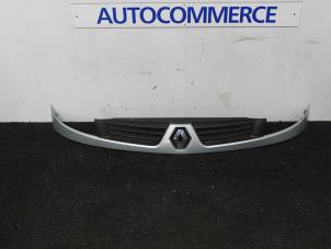 Gebruikte Grille Renault Scénic II (JM) 1.6 16V Prijs € 20,00 Margeregeling aangeboden door Autocommerce