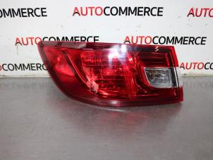 Gebruikte Achterlicht links Renault Clio IV (5R) 0.9 Energy TCE 90 12V Prijs € 50,00 Margeregeling aangeboden door Autocommerce
