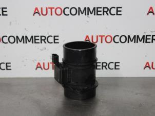 Gebruikte Luchtmassameter Renault Clio IV (5R) 1.5 Energy dCi 90 FAP Prijs € 15,00 Margeregeling aangeboden door Autocommerce