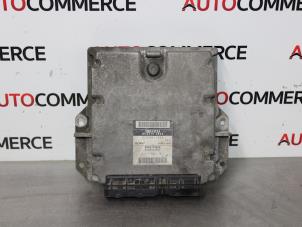 Gebruikte Computer Motormanagement Renault Espace (JK) 3.0 dCi V6 24V Prijs € 40,00 Margeregeling aangeboden door Autocommerce