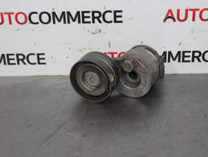 Gebruikte Spanrol Multiriem Renault Megane II Grandtour (KM) 2.0 16V Prijs € 10,00 Margeregeling aangeboden door Autocommerce