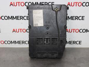 Gebruikte Zekeringkast Renault Megane II (BM/CM) 1.5 dCi 80 Prijs € 50,00 Margeregeling aangeboden door Autocommerce