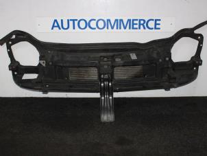 Gebruikte Voorfront Opel Vivaro 1.9 DTI 16V Prijs € 45,00 Margeregeling aangeboden door Autocommerce