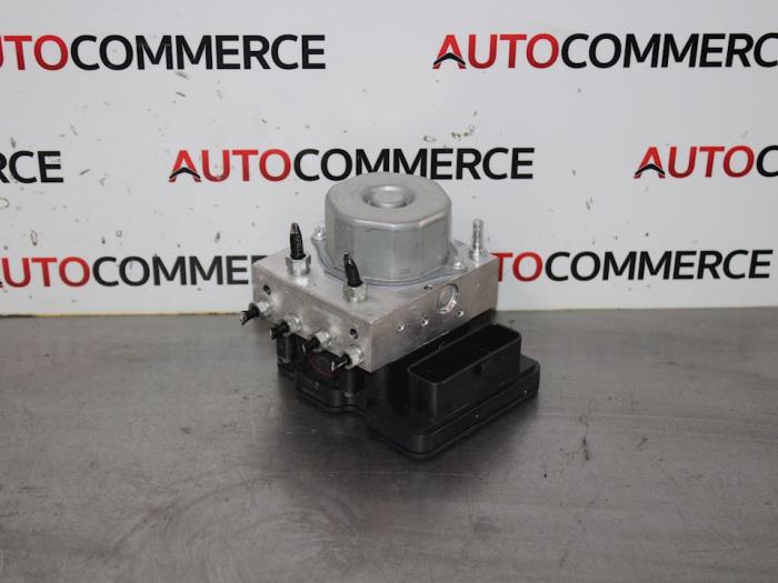 Gebruikte ABS Pomp Peugeot 108 1.0 12V Prijs € 85,00 Margeregeling aangeboden door Autocommerce