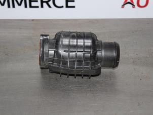 Gebruikte Intercooler Buis Peugeot 308 (L3/L8/LB/LH/LP) 1.6 BlueHDi 120 16V Prijs € 15,00 Margeregeling aangeboden door Autocommerce