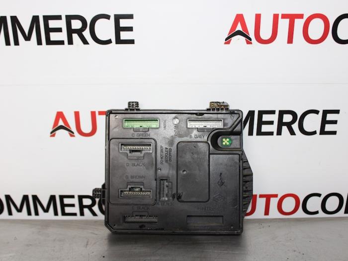 Gebruikte Module Bodycontrol Renault Megane III Grandtour (KZ) 1.5 dCi 90 Prijs € 50,00 Margeregeling aangeboden door Autocommerce