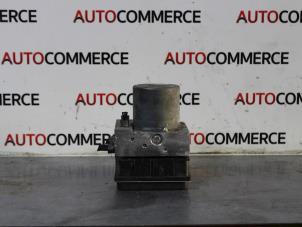 Gebruikte ABS Pomp Renault Scénic II (JM) 1.5 dCi 105 Prijs € 75,00 Margeregeling aangeboden door Autocommerce
