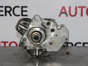 Gebruikte Dieselpomp Renault Espace (JK) 2.2 dCi 150 16V Grand Espace Prijs € 60,00 Margeregeling aangeboden door Autocommerce