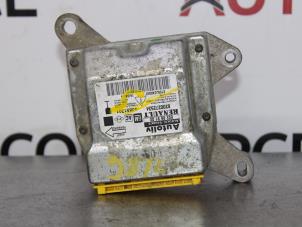 Gebruikte Airbag Module Renault Trafic New (EL) 2.5 dCi 16V 135 Prijs € 40,00 Margeregeling aangeboden door Autocommerce