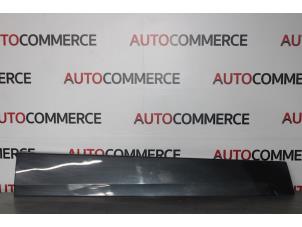 Gebruikte Sierlijst Renault Grand Scénic III (JZ) 1.4 16V TCe 130 Prijs € 40,00 Margeregeling aangeboden door Autocommerce