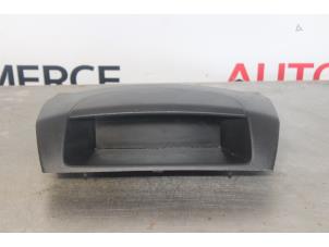 Gebruikte Display Interieur Peugeot Partner (GC/GF/GG/GJ/GK) 1.6 HDI 75 16V Prijs € 20,00 Margeregeling aangeboden door Autocommerce