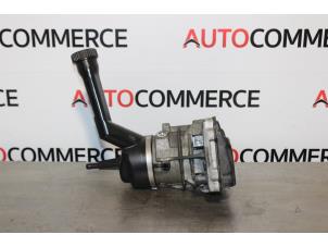 Gebruikte Servopomp Citroen C4 Picasso (UD/UE/UF) 2.0 HDiF 16V 135 Prijs € 50,00 Margeregeling aangeboden door Autocommerce