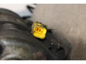 Aircopomp van een Citroën C5 I Break (DE) 2.2 HDi 16V FAP 2003