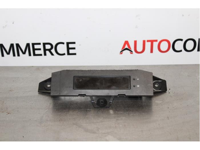 Gebruikte Display Interieur Renault Twingo (C06) 1.2 Prijs € 20,00 Margeregeling aangeboden door Autocommerce